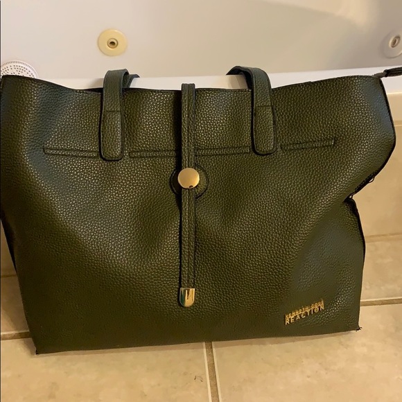 Kenneth Cole Reaction Bag - Picture 7 of 8